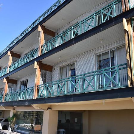 Summit Hotel Abbottabad Dış mekan fotoğraf