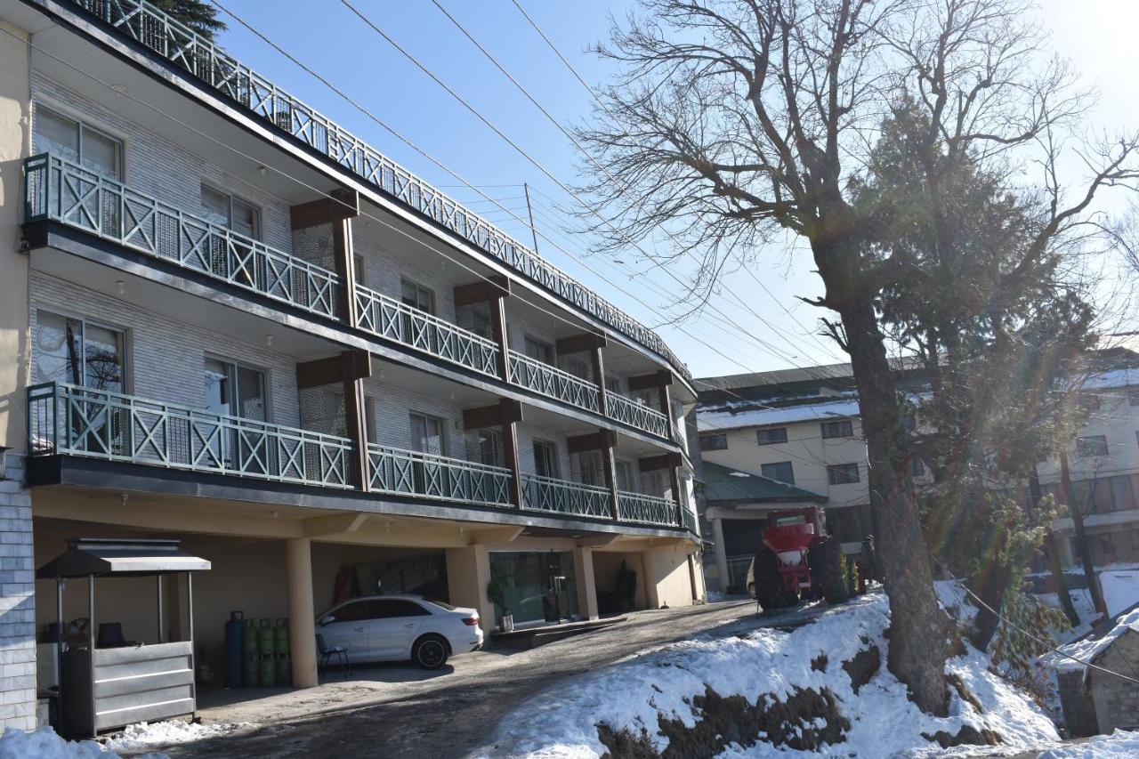 Summit Hotel Abbottabad Dış mekan fotoğraf